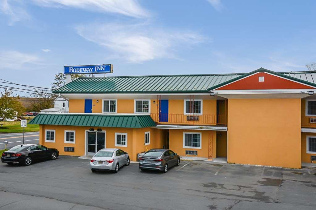 Rodeway Inn Milford Exterior photo