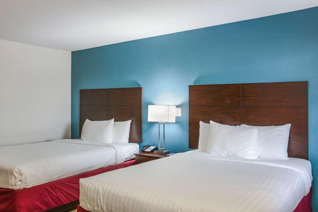 Rodeway Inn Milford Room photo